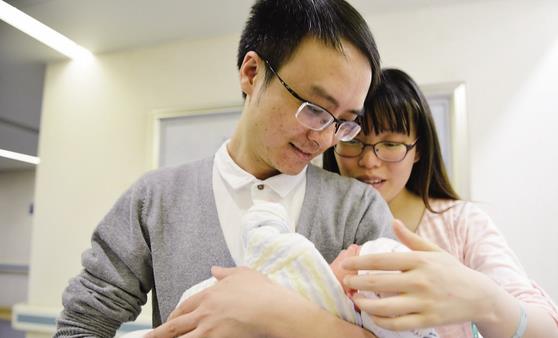 43岁高龄女性在备孕期间怎样养好卵子？